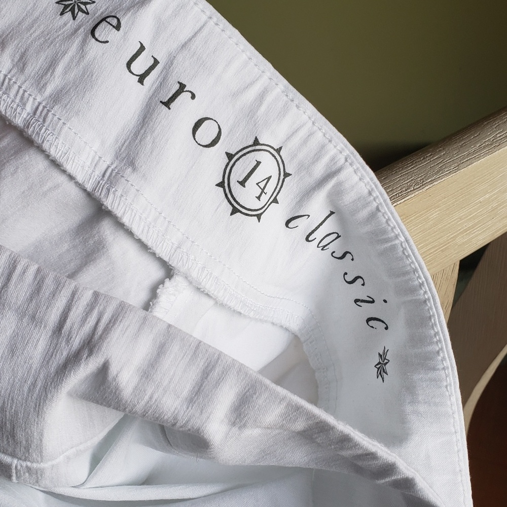 Diamond studded white pants. SZ 14